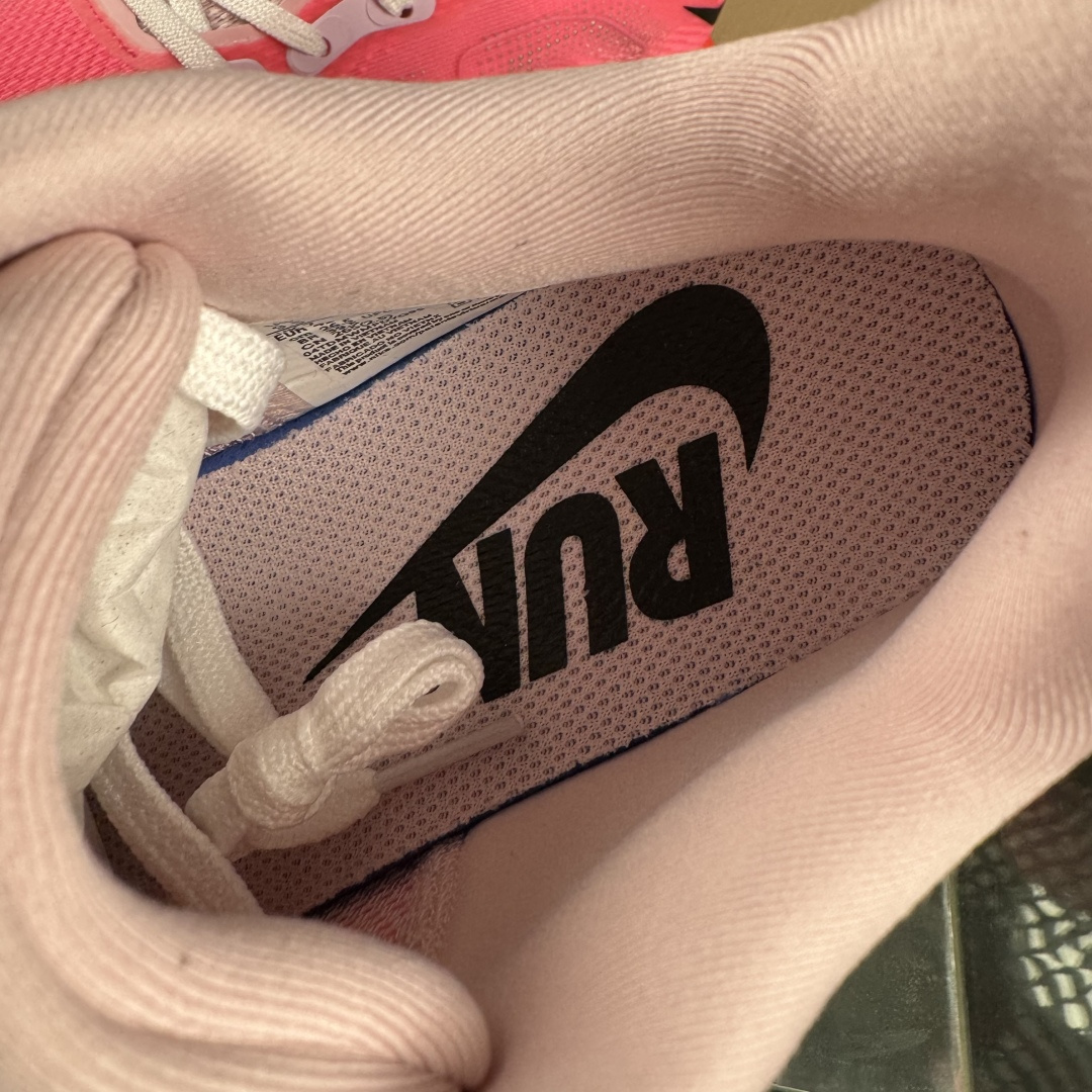 Nike Air Zoom Pegasus Premium 全掌气垫缓震网面运动跑鞋 女鞋