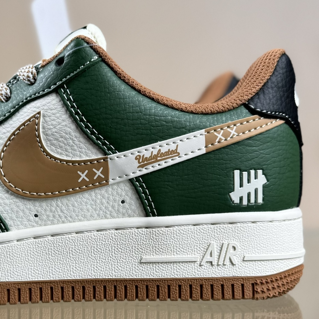 Nike Air Force 1'07 Low UN联名 草绿拼接生胶 空军一号低帮休闲板鞋 JP8028-006
