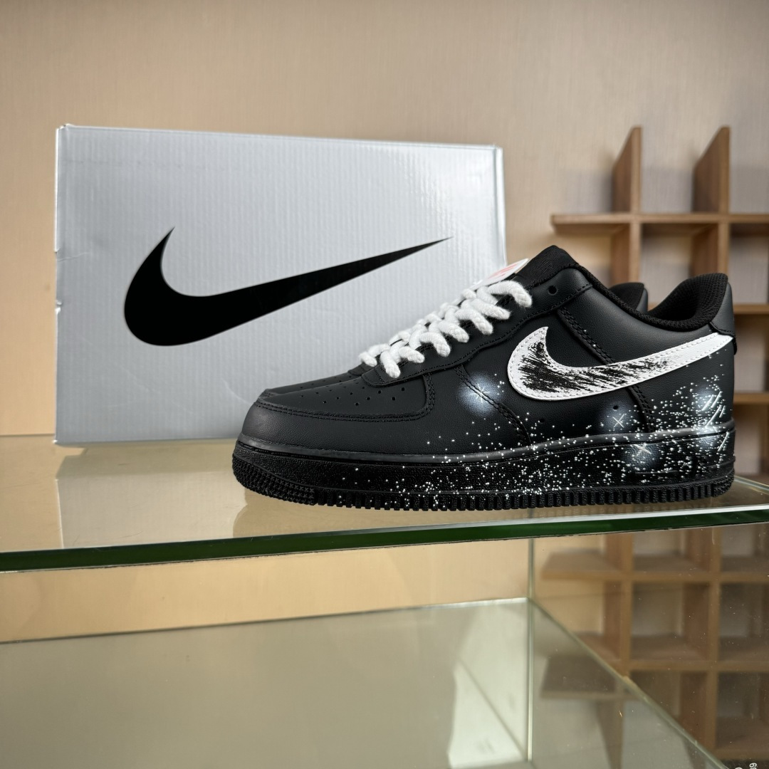 Nike Air Force 1'07 Low 二次元主题 黑色空间 空军一号低帮休闲板鞋 ZH0316-101