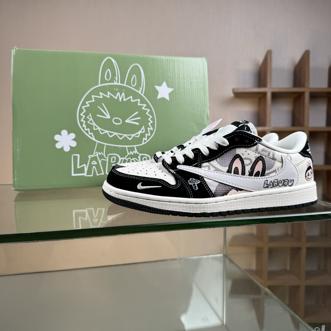 Travis Scott x Nike Air Jordan 1 Low x LABUBU Air Jordan 1 Low 反转黑白小勾拉布布倒钩 DX1888-096