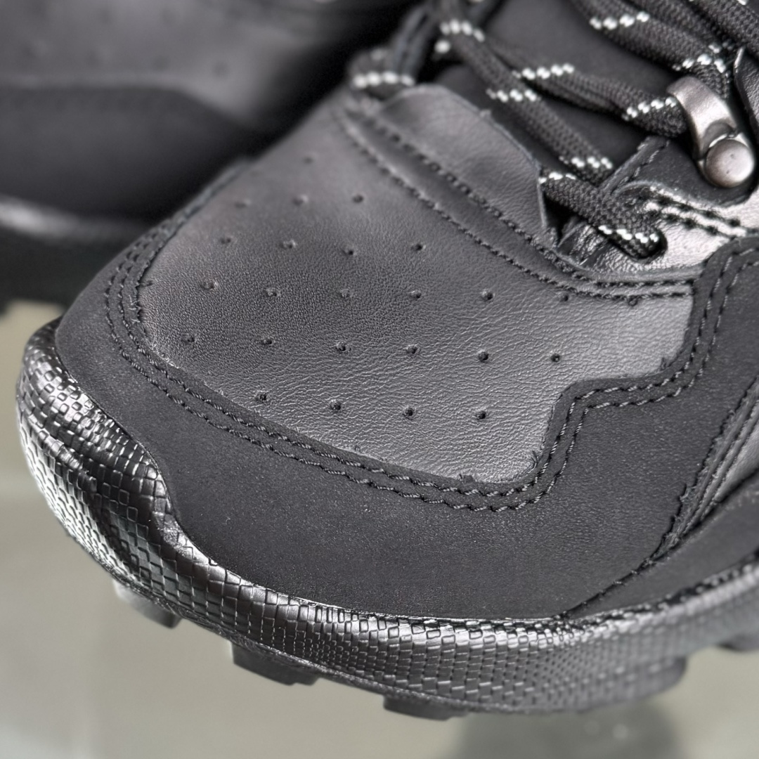 ECCO/爱步健步系列网砂加头层皮 /休闲鞋