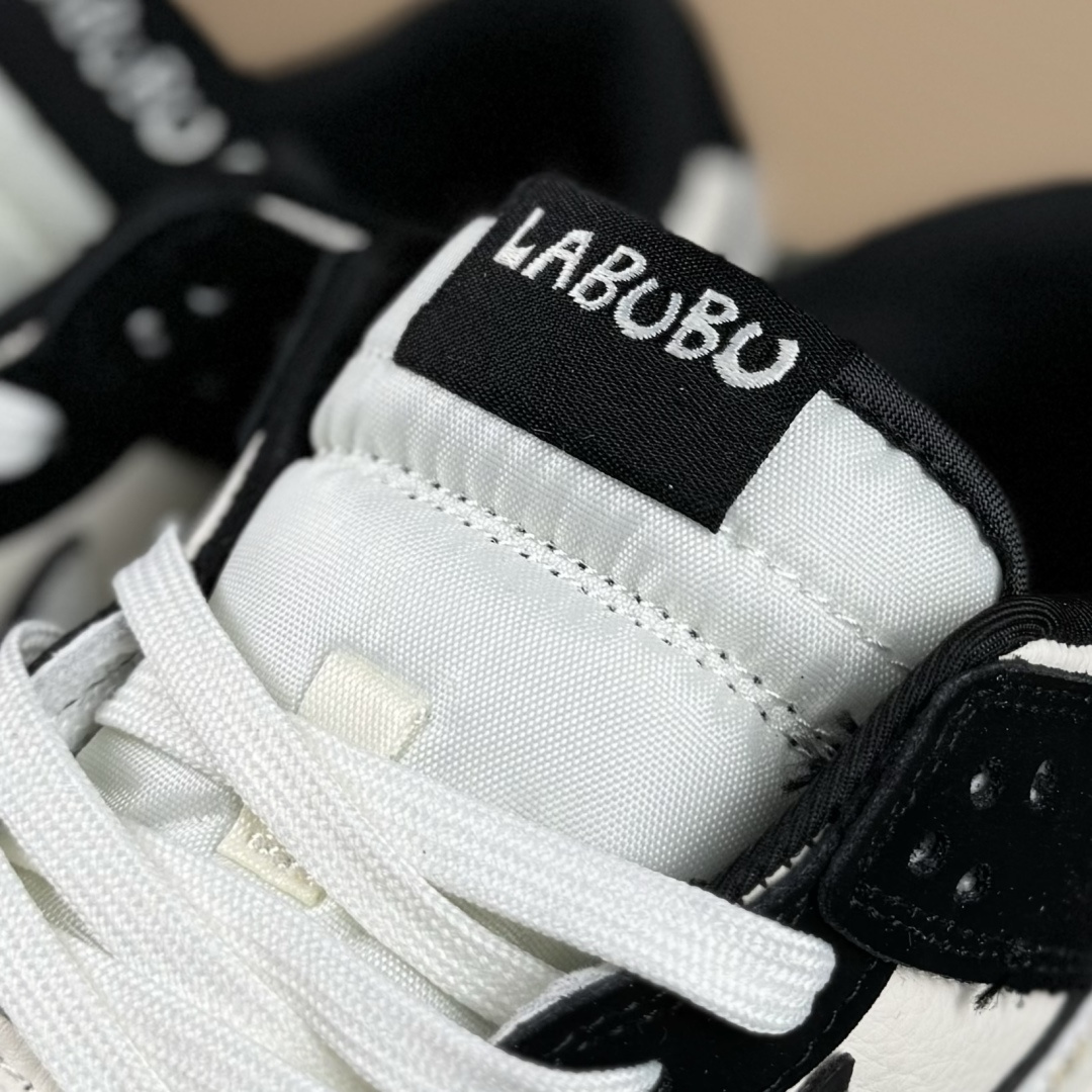 Nike SB Dunk Low x LABUBU 黑白小勾 DG2025-006