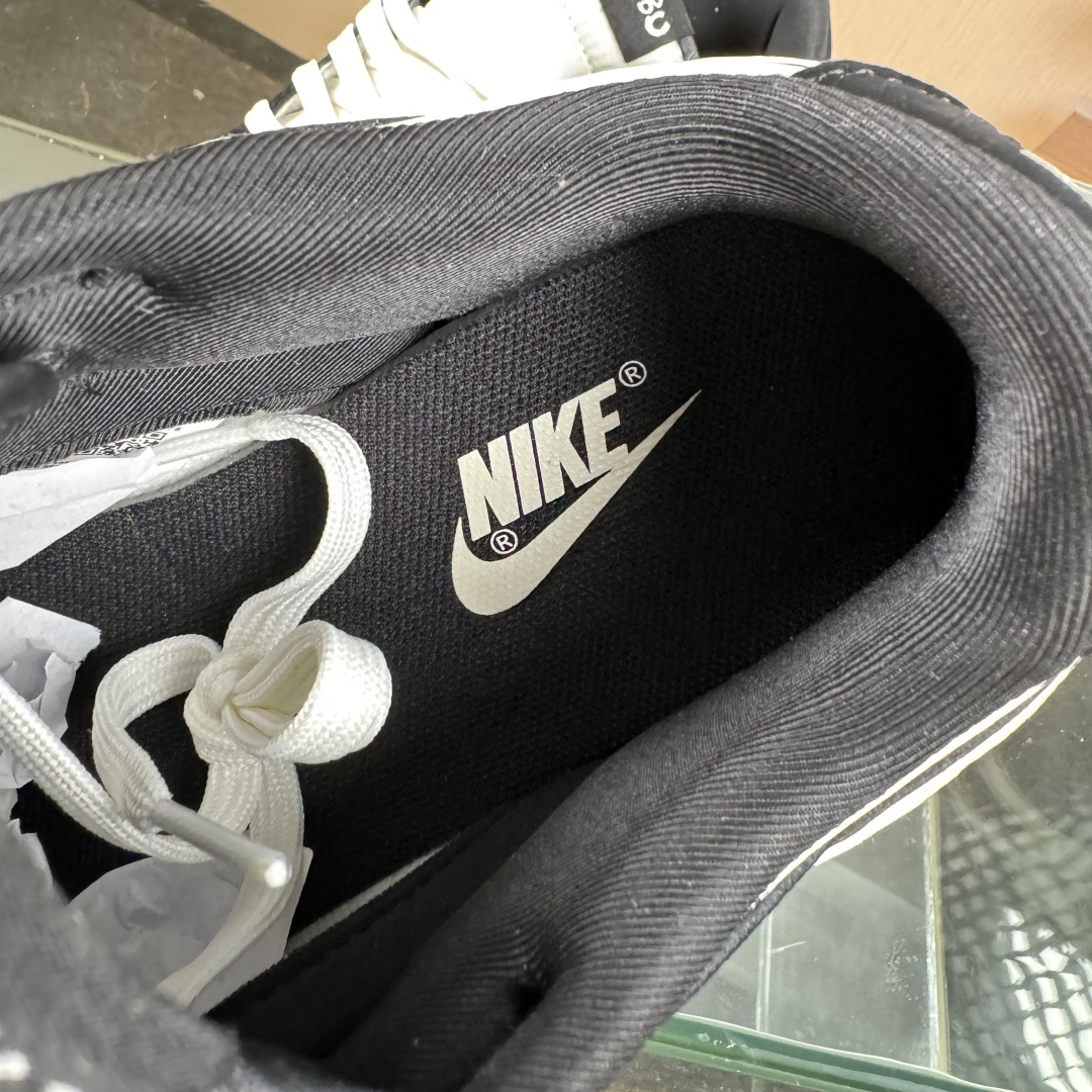 Nike SB Dunk Low x LABUBU 黑白小勾 DG2025-006