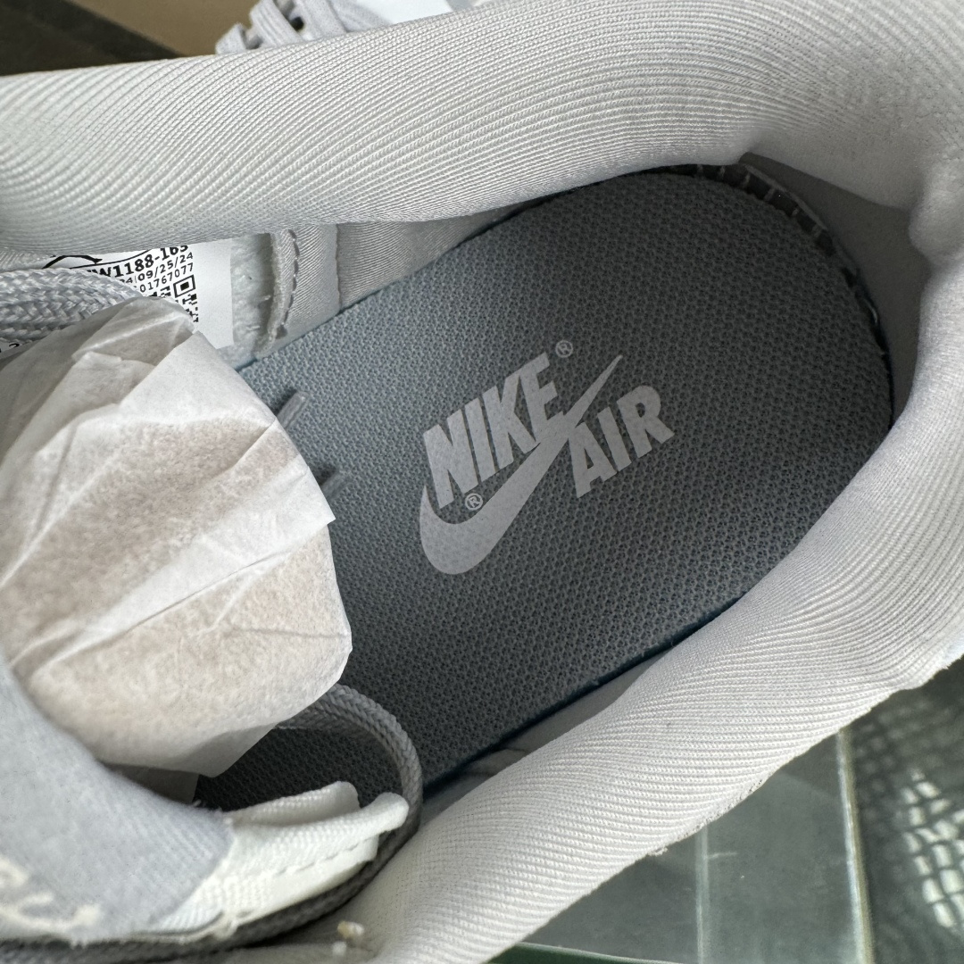 Nike Air Jordan 1 x Travis Scott AJ1倒勾 乔一倒钩 ‘DIY’定制 耐克 低帮文化篮球鞋 JW1188-163