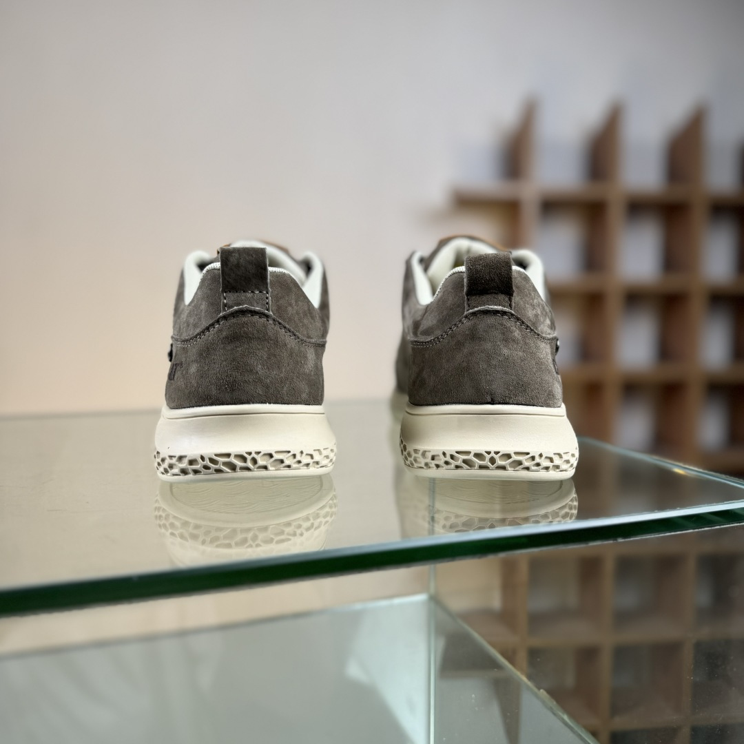 CAT/卡特 硬汉推土机品牌 P717911 休闲时尚低帮潮流韩版休闲男鞋