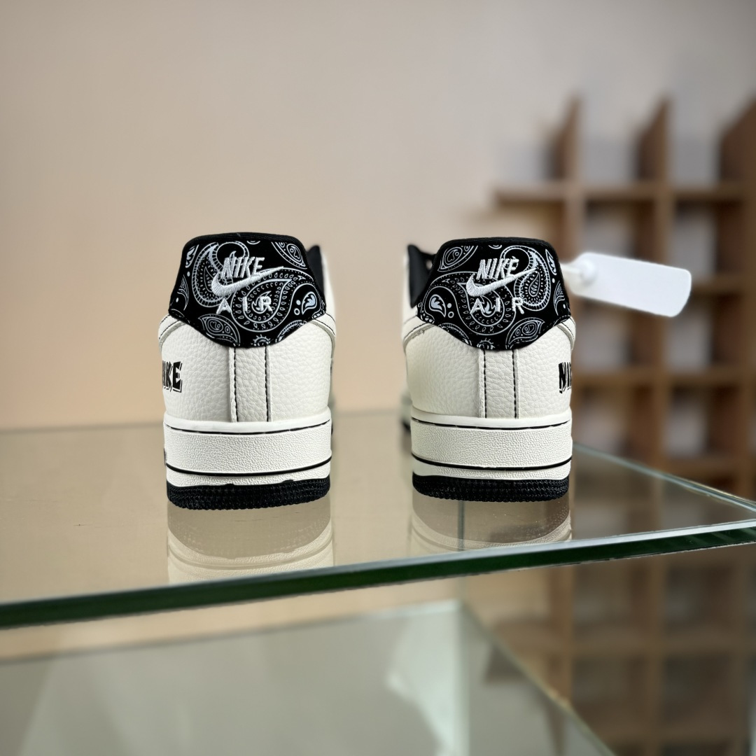 Nike Air Force 1'07 Low 腰果花 经典白黑 空军一号低帮休闲板鞋 ZD1988-005