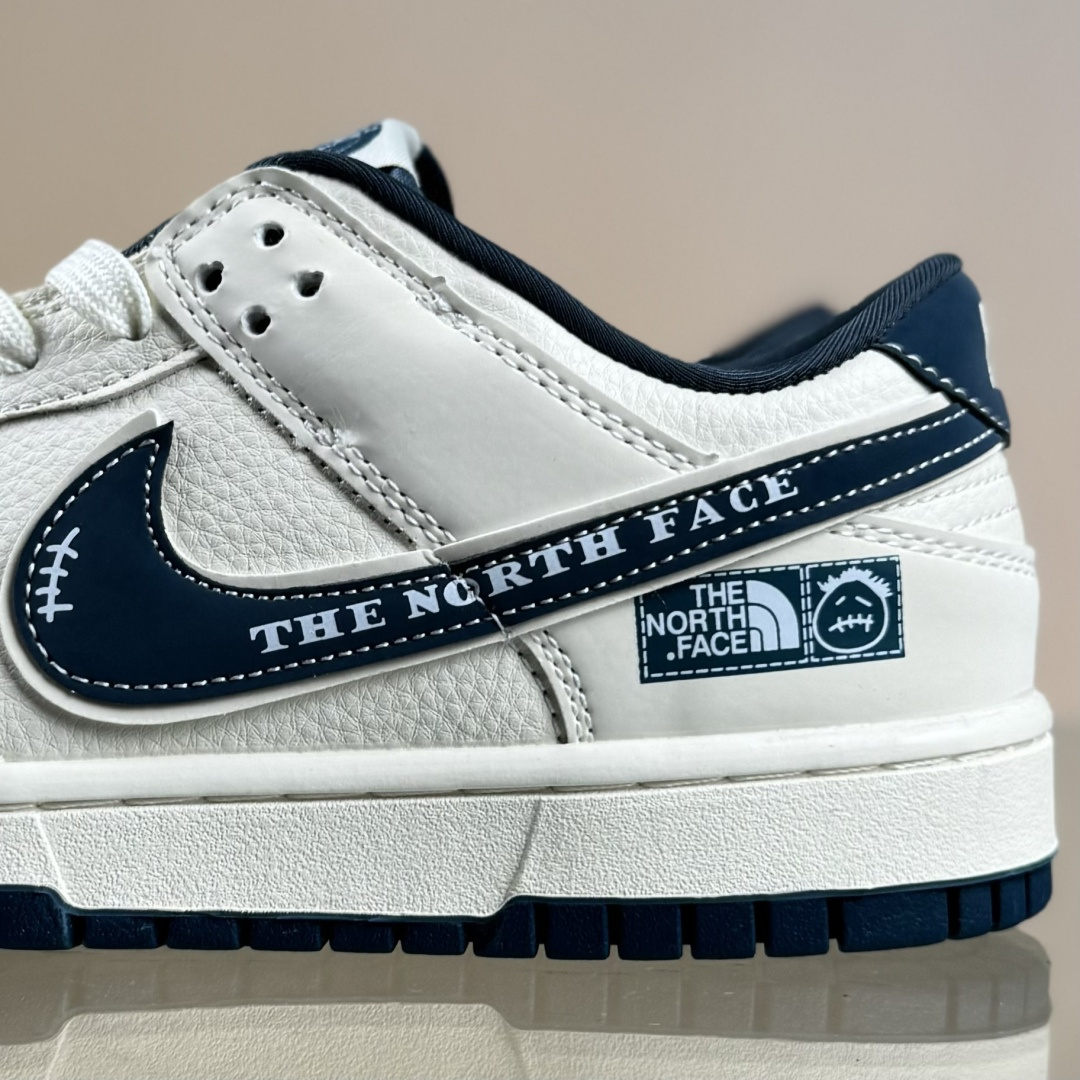Nike SB Dunk Low x The North Face 白蓝小勾 SR2025-003