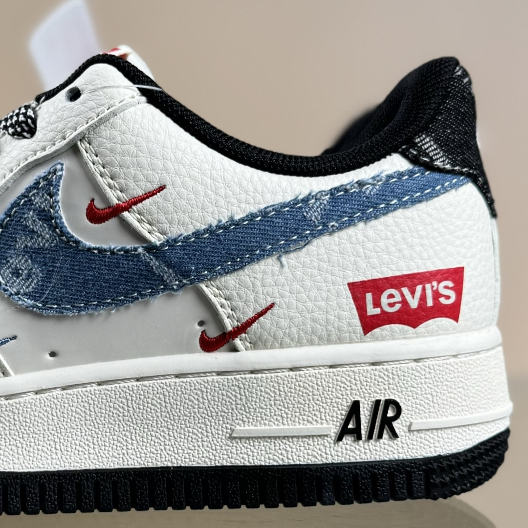 Nike Air Force 1'07 Low 李维斯联名 米蓝牛仔四勾 空军一号低帮休闲板鞋 QW5606-261