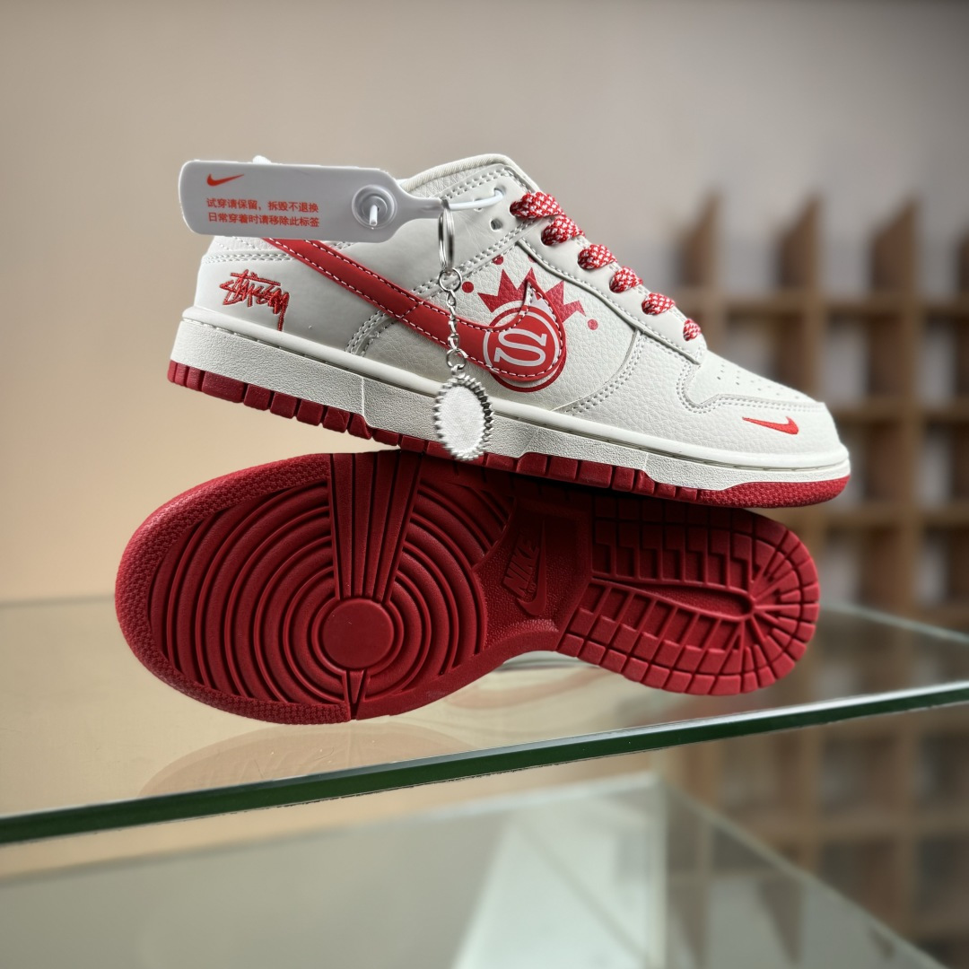 Nike SB Dunk Low x Stussy 白红小勾满天星 DG2025-004