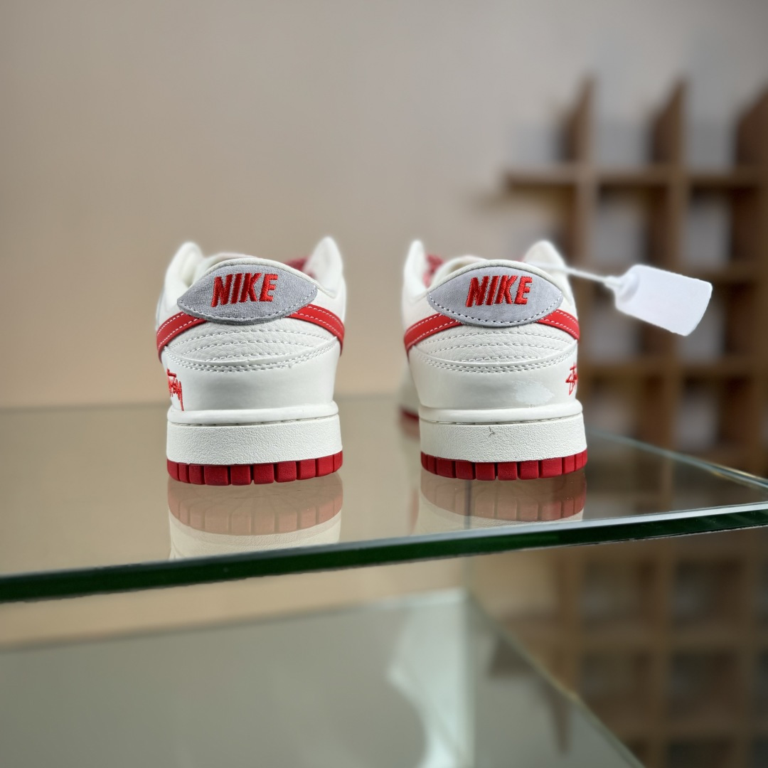 Nike SB Dunk Low x Stussy 白红小勾满天星 DG2025-004