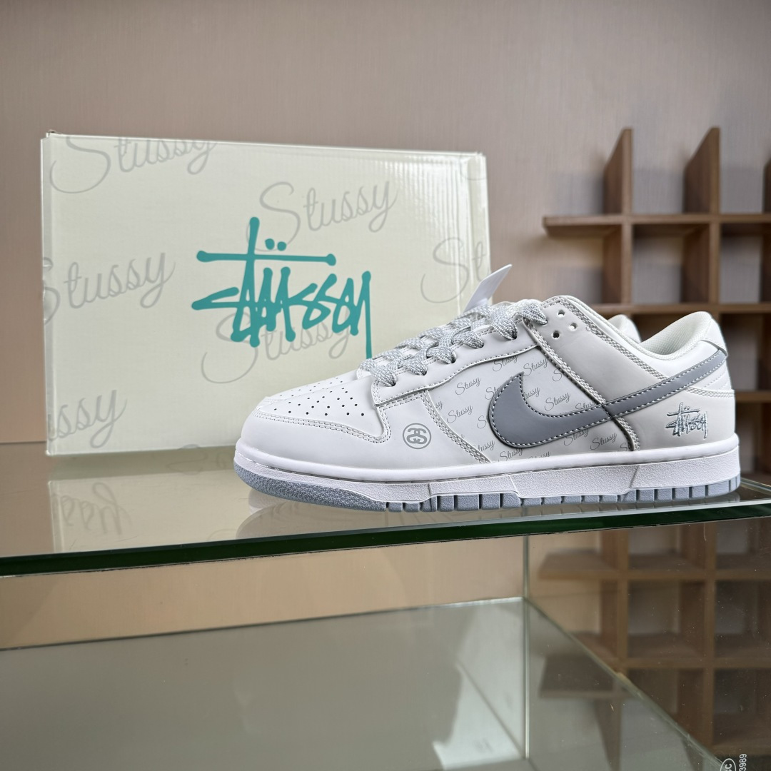 Nike SB Dunk Low 斯图西联名 印花灰勾 周年高端定制 低帮休闲板鞋 CS1688-125
