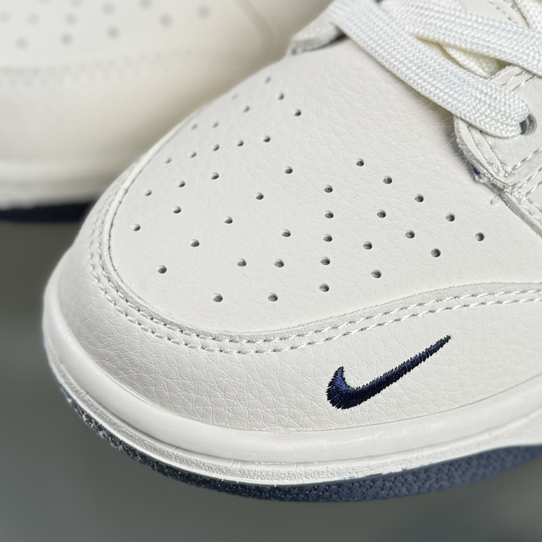 Nike SB Dunk Low 巴宝莉联名 白蓝复古拼接 高端定制 低帮休闲板鞋 SD6688-002
