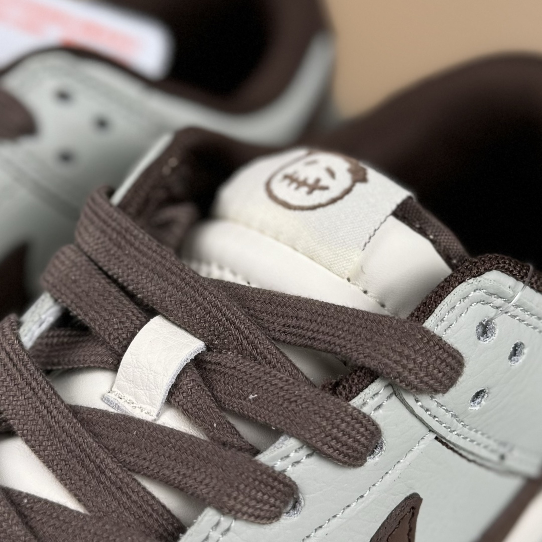 Nike SB Dunk Low x Travis Scott 白绿小勾 XD1588-235