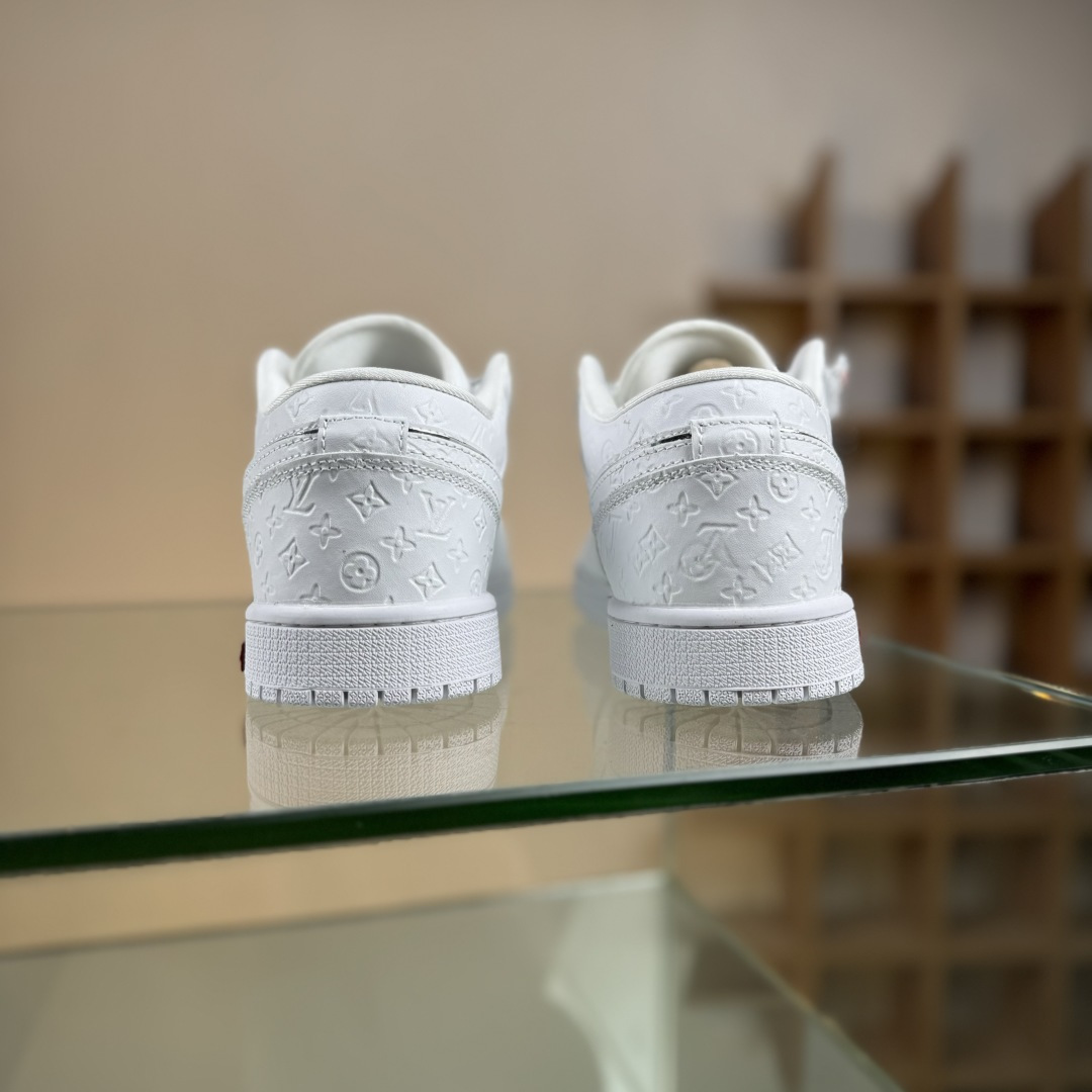 Nike Jordan Air Jordan 1 x Louis Vuitton 纯白满印 LR2025-010