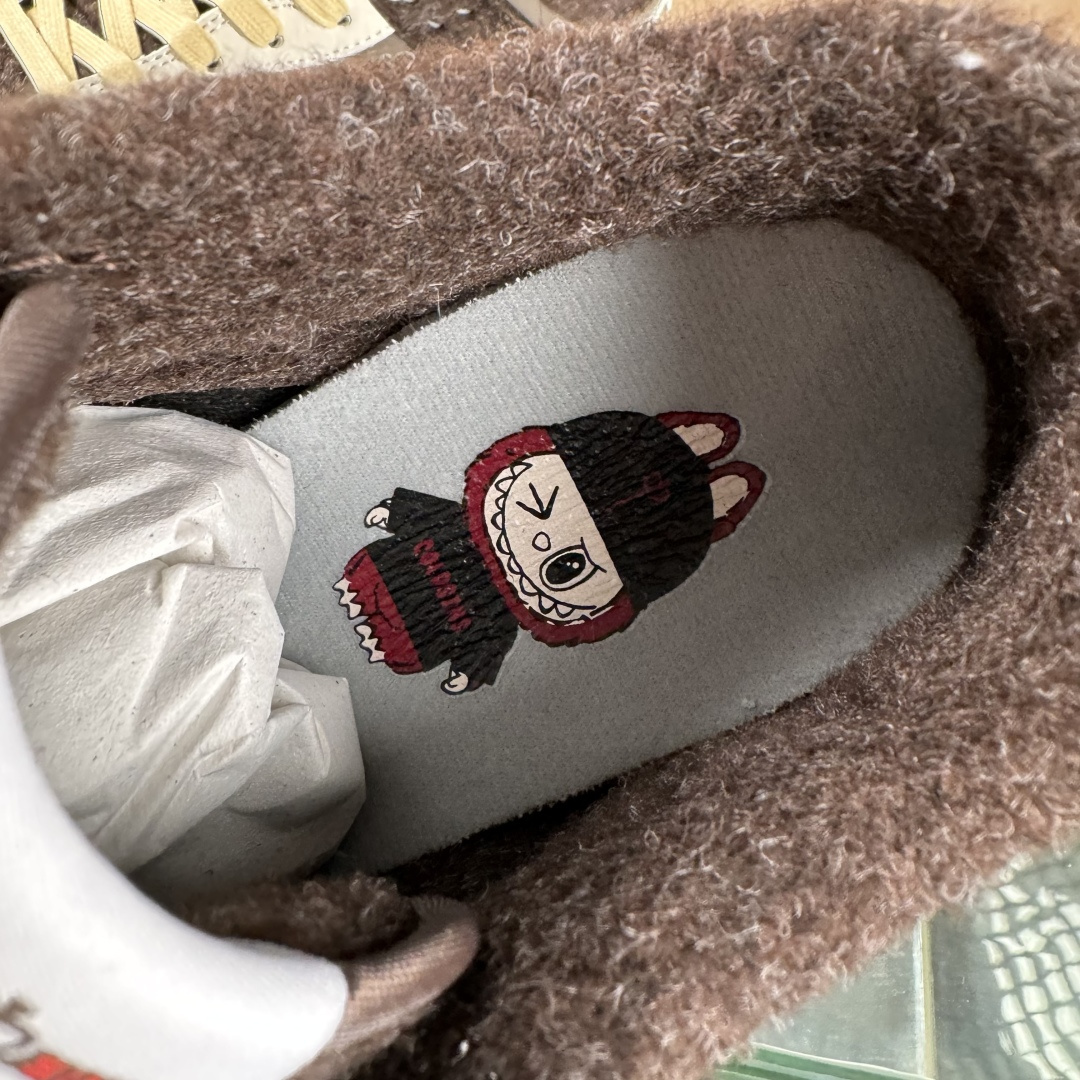 NIKE SB Dunk Low RETRO x LABUBU 白绿绒毛 DS6608-011