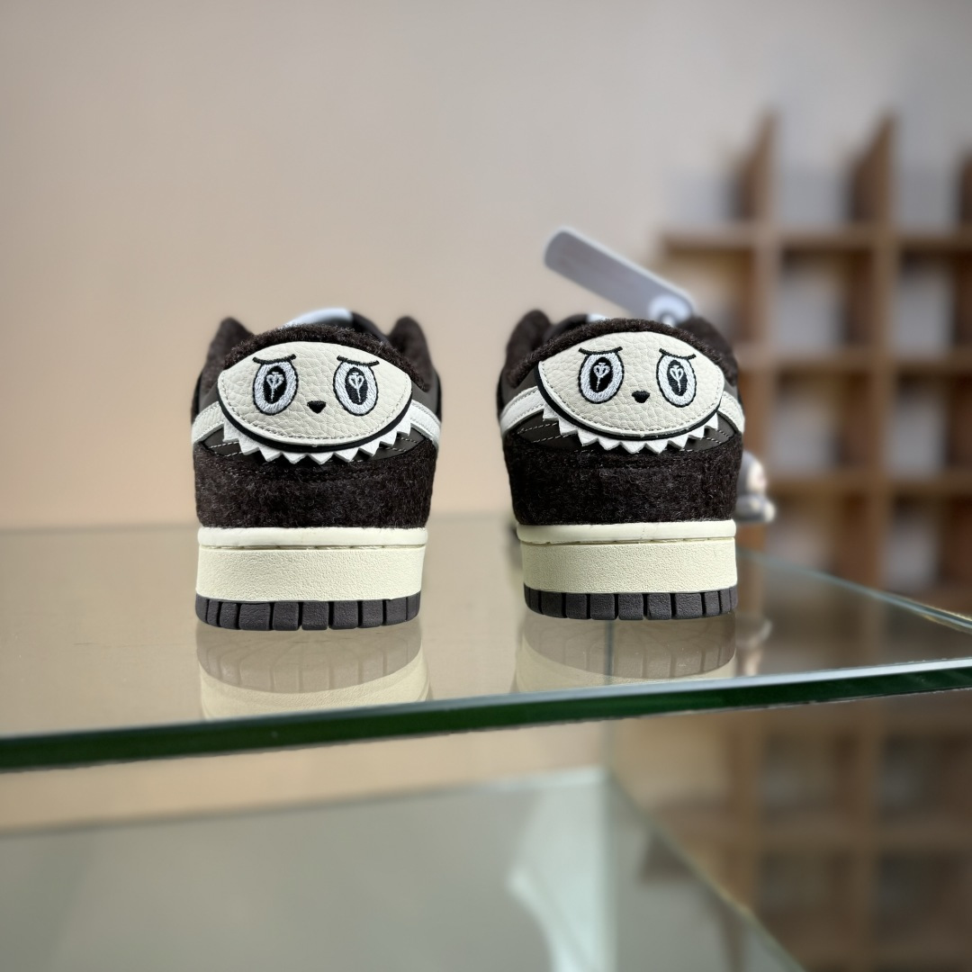 NIKE SB Dunk Low RETRO x LABUBU 白绿绒毛 DS6608-011