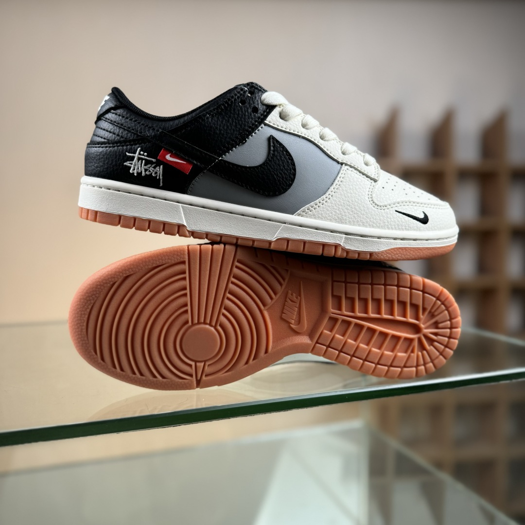 Nike SB Dunk Low x Stussy 白灰黑小勾 QW5836-032
