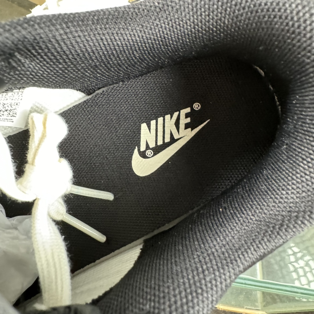 Nike SB Dunk Low x Stussy 白灰黑小勾 QW5836-032