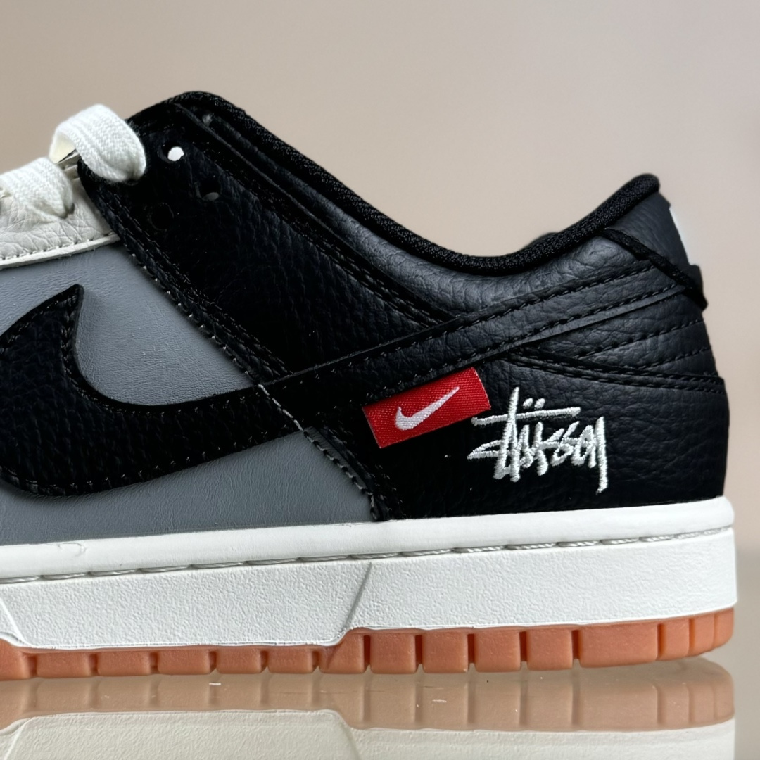 Nike SB Dunk Low x Stussy 白灰黑小勾 QW5836-032