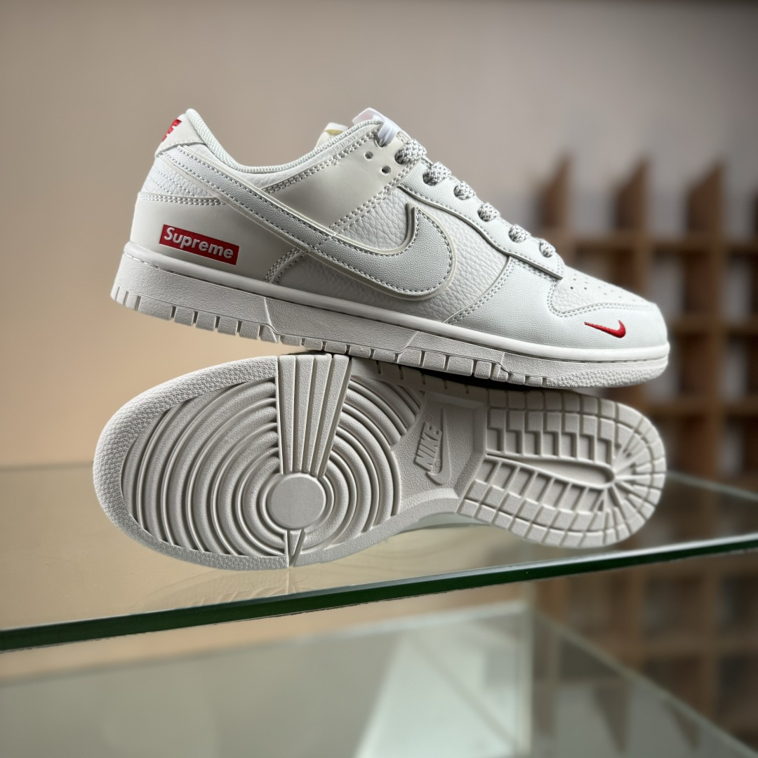 Nike SB Dunk Low Supreme联名 米白小红勾 周年高端定制 低帮休闲板鞋 CS1688-109