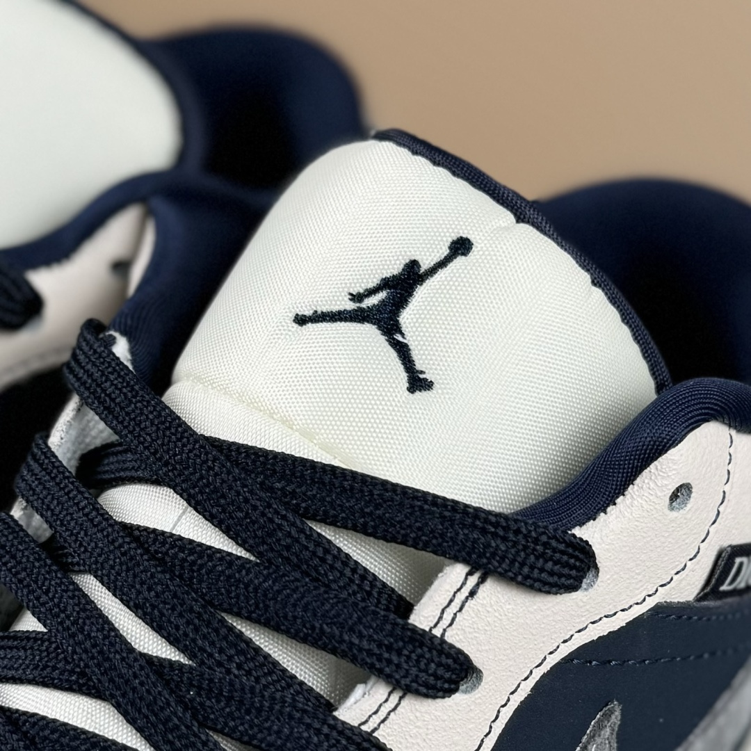 Air Jordan 1 Retro Low x DIOR 白蓝小勾 QR2025-001