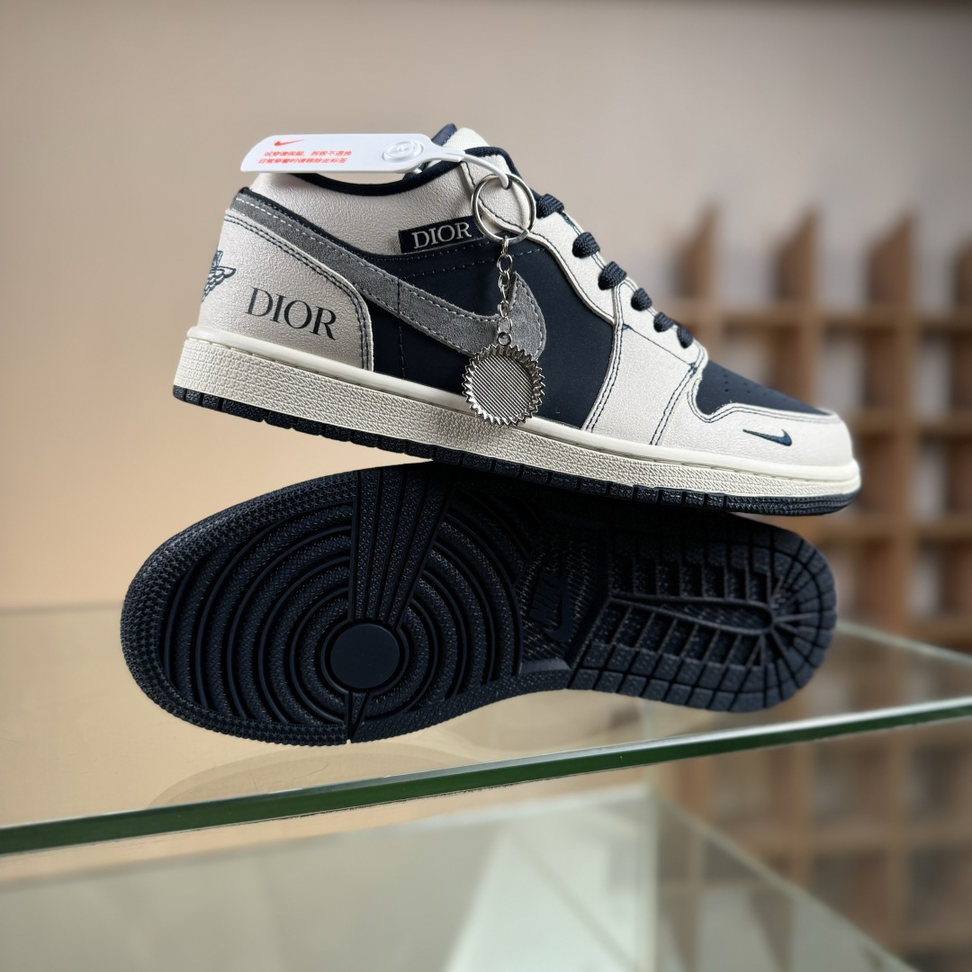 Air Jordan 1 Retro Low x DIOR 白蓝小勾 QR2025-001