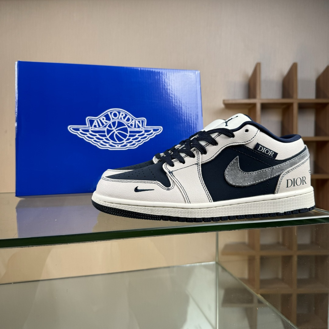 Air Jordan 1 Retro Low x DIOR 白蓝小勾 QR2025-001