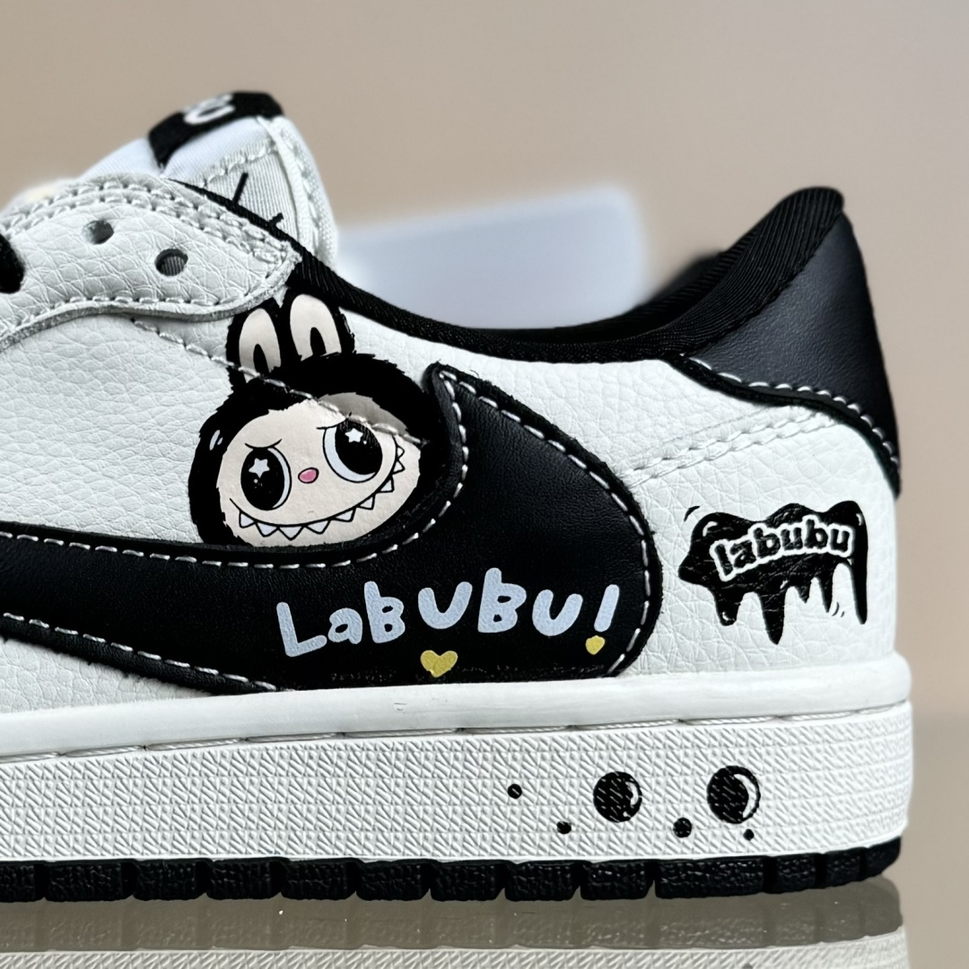 Travis Scott x Nike Air Jordan 1 Low x LABUBU Air Jordan 1 Low 反转黑白倒钩 JW1188-161