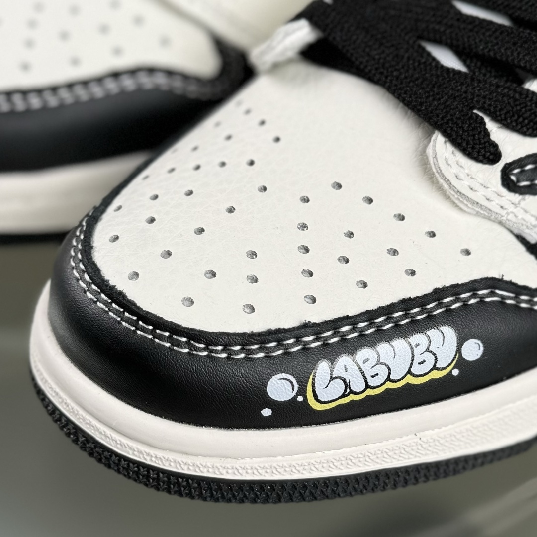 Travis Scott x Nike Air Jordan 1 Low x LABUBU Air Jordan 1 Low 反转黑白倒钩 JW1188-161