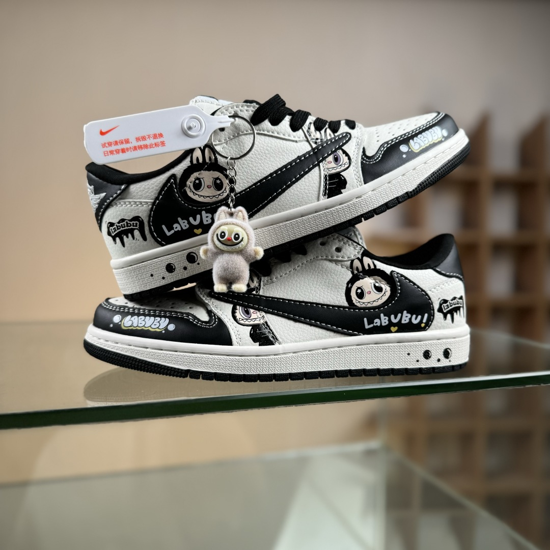 Travis Scott x Nike Air Jordan 1 Low x LABUBU Air Jordan 1 Low 反转黑白倒钩 JW1188-161