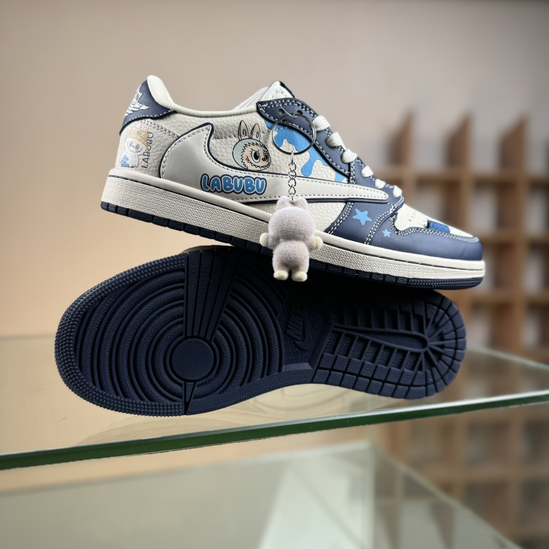 Travis Scott x Nike Air Jordan 1 Low x LABUBU Air Jordan 1 Low 反转蓝白倒钩 DZ5899-017