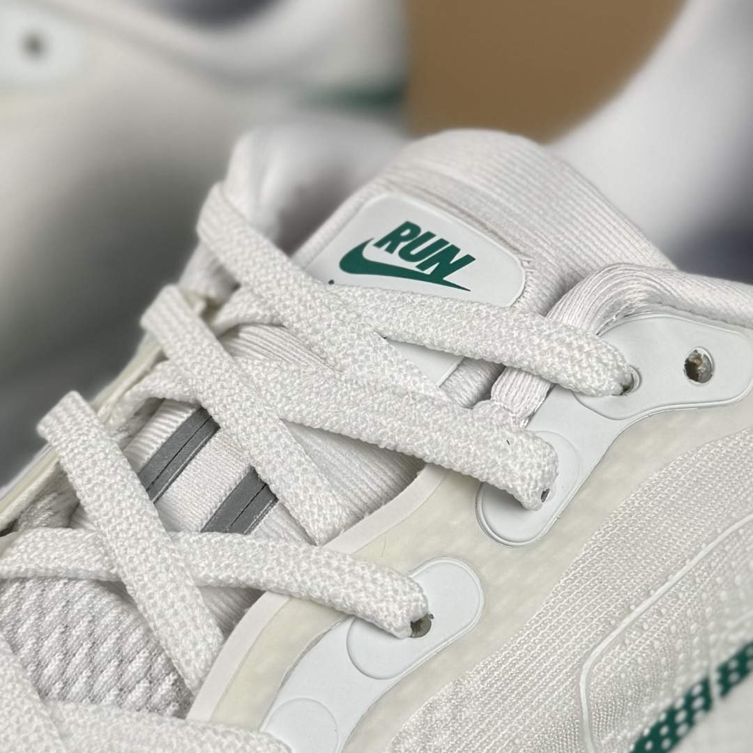 Nike Vomero premium Air气垫40周年舒适百搭防滑耐磨 支撑缓震低帮 休闲跑步鞋 FN8453-022