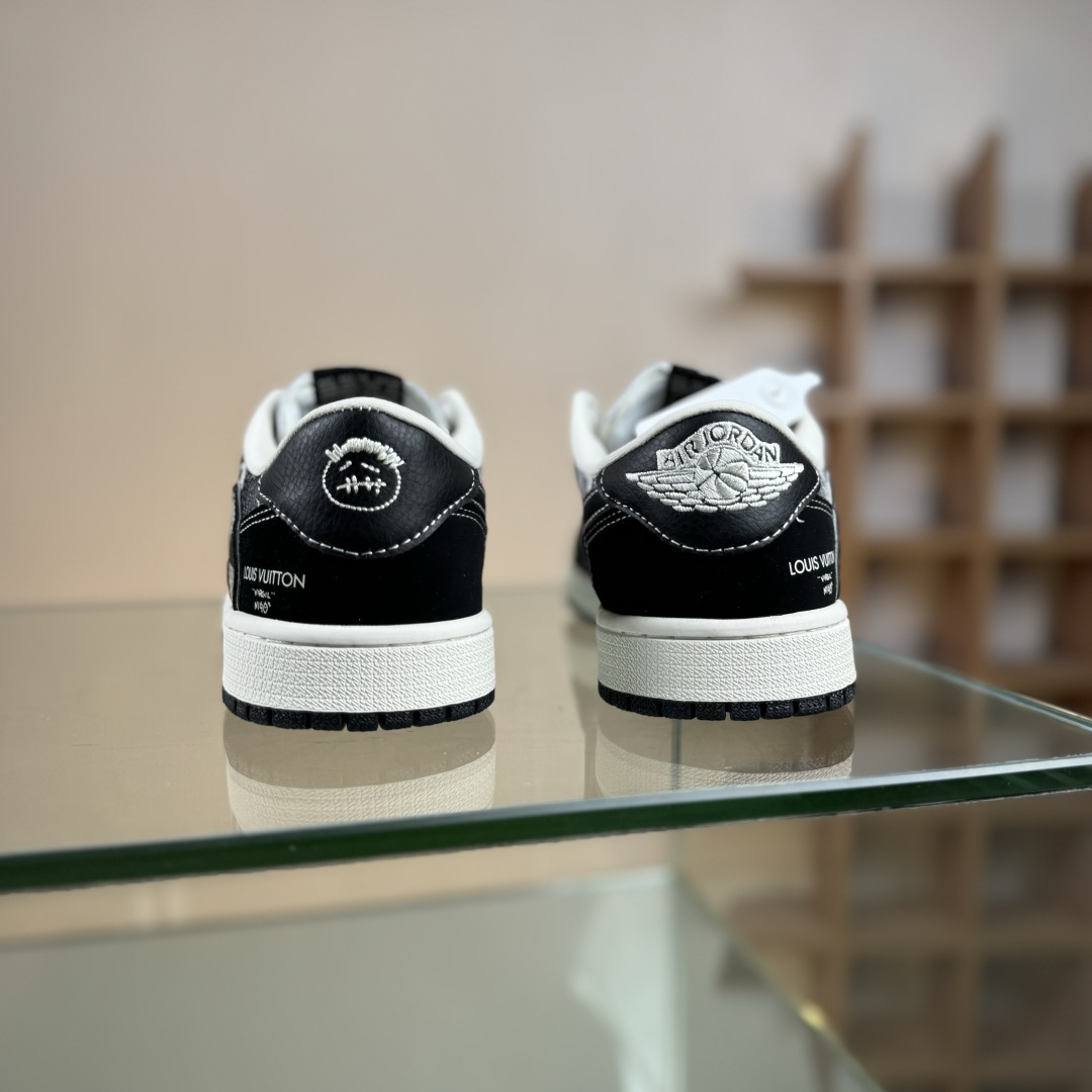 Nike Air Jordan 1 x Travis Scott AJ1倒勾 乔一倒钩 ‘DIY’定制 耐克 低帮文化篮球鞋 XS2025-063