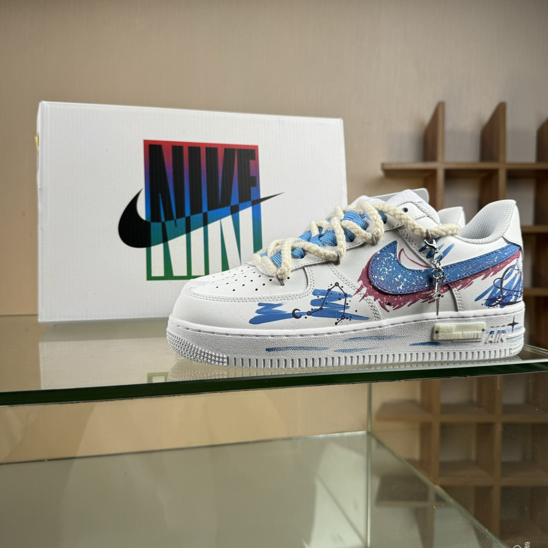 Nike Air Force 1'07 Low ”Libra” 手绘涂鸦十二星座系列 天秤座 空军一号低帮休闲板鞋