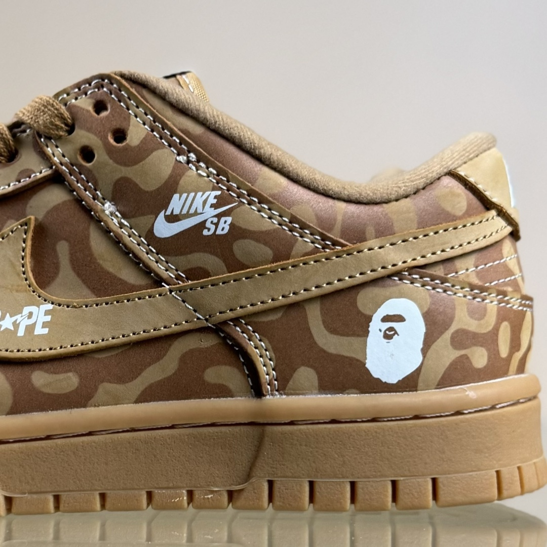 Nike SB Dunk Low x BAPE 棕白小勾 LW1818-121