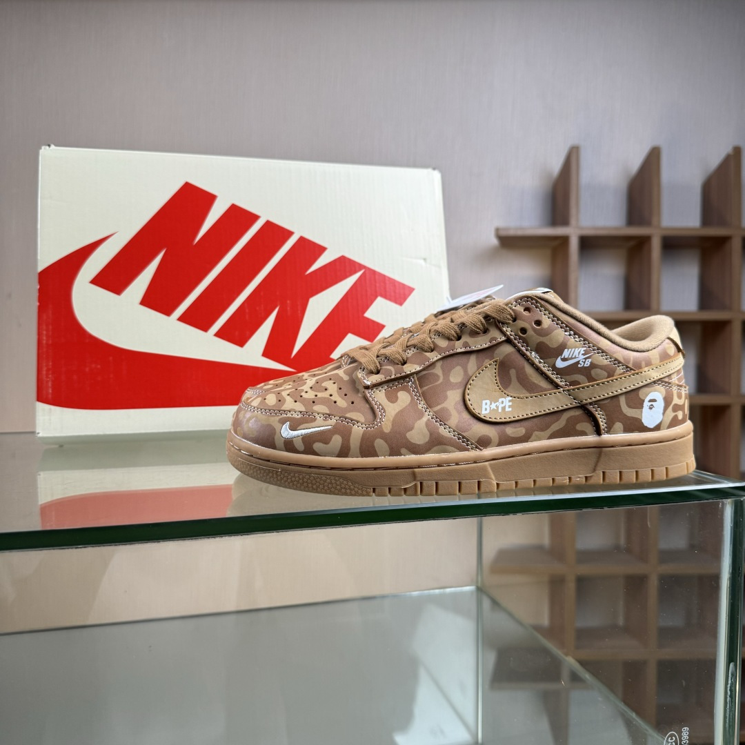 Nike SB Dunk Low x BAPE 棕白小勾 LW1818-121