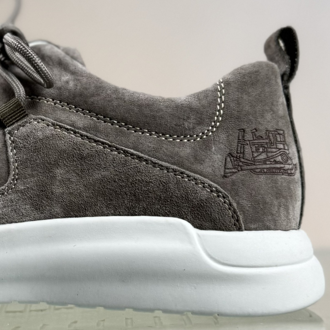 CAT/卡特 硬汉推土机品牌 徒步旅行者百搭休闲旅游休闲鞋