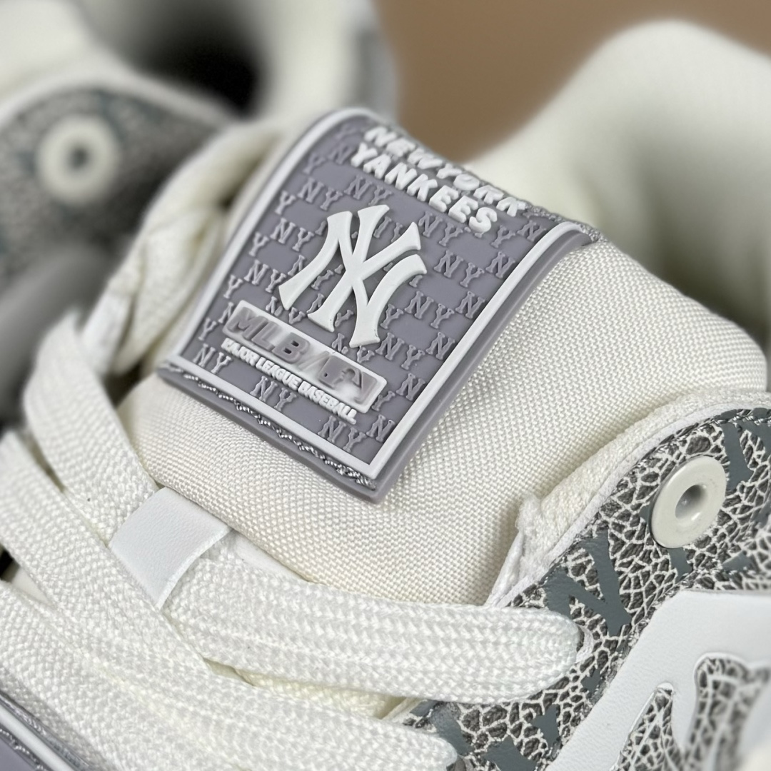 NY MLB Chunky Liner Pocket Monogram 纽约洋基队 增高厚底休闲跑鞋 3ASXP025N