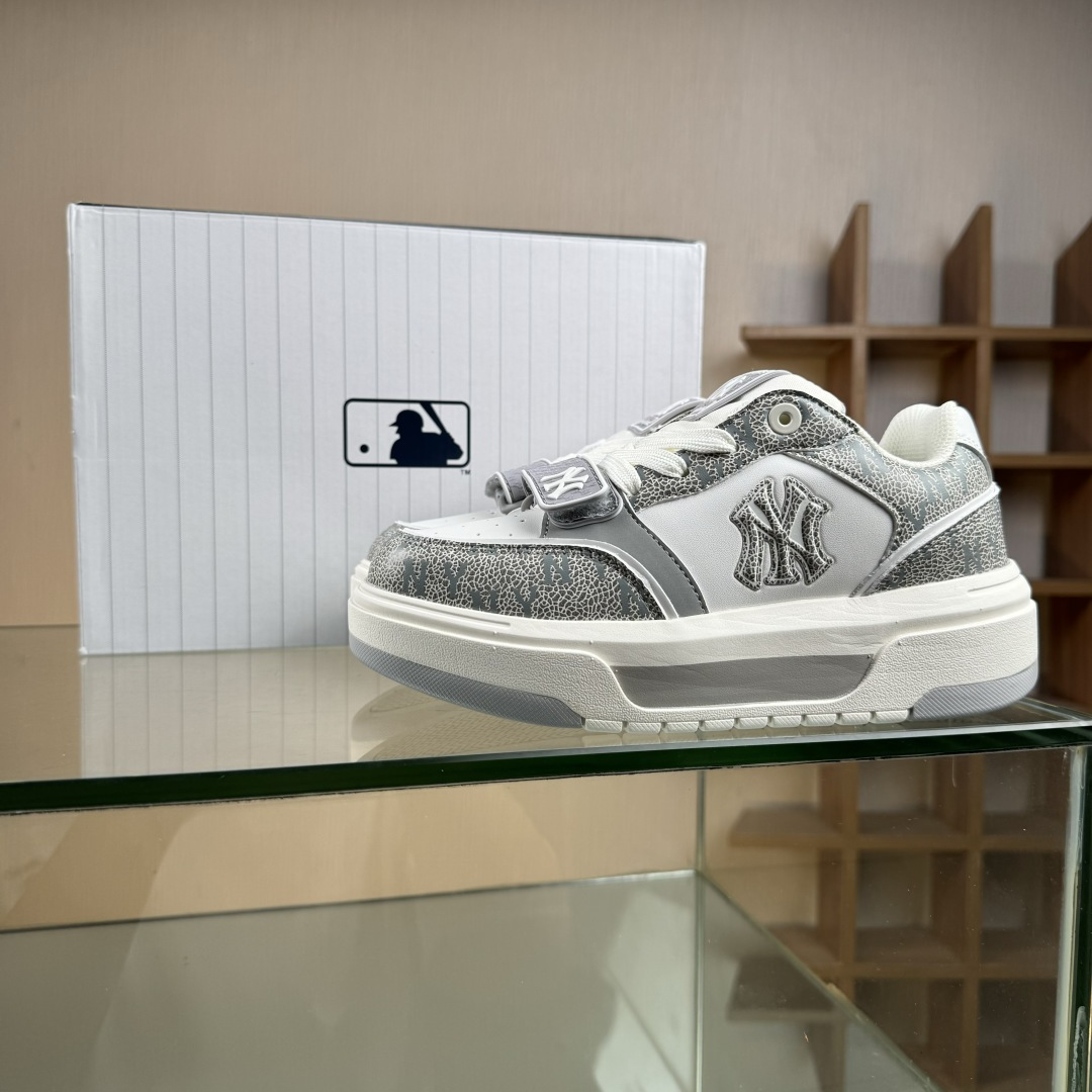 NY MLB Chunky Liner Pocket Monogram 纽约洋基队 增高厚底休闲跑鞋 3ASXP025N