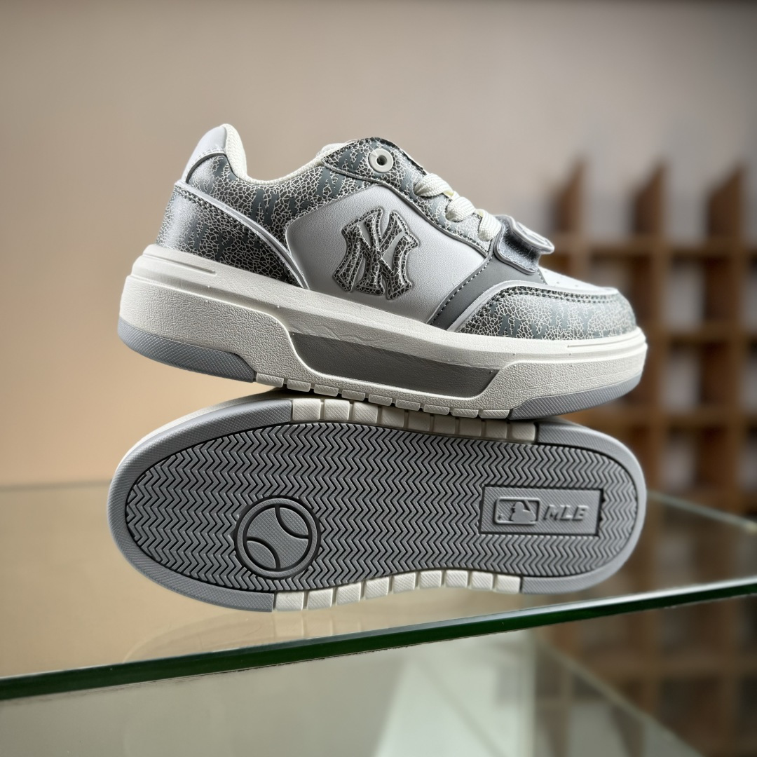 NY MLB Chunky Liner Pocket Monogram 纽约洋基队 增高厚底休闲跑鞋 3ASXP025N