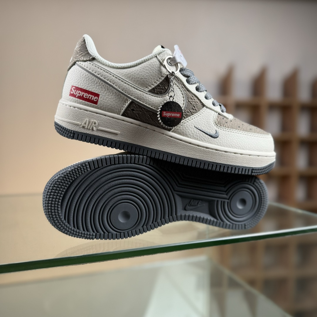 Nike Air Force 1'07 Low Supreme联名 米灰帆布 空军一号低帮休闲板鞋 XX3168-210