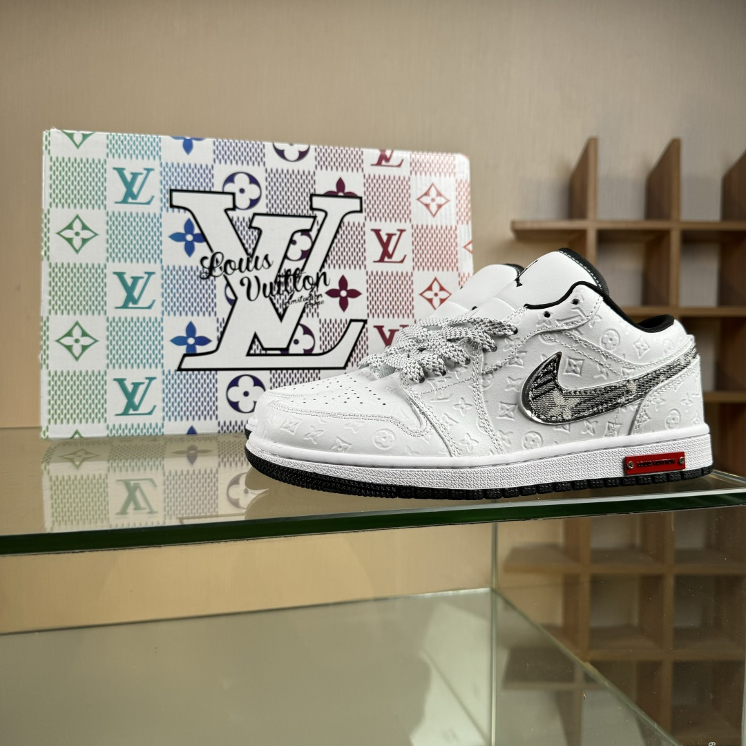 Nike Air Jordan 1 Low AJ1乔1低帮休闲板鞋 QG1988-011