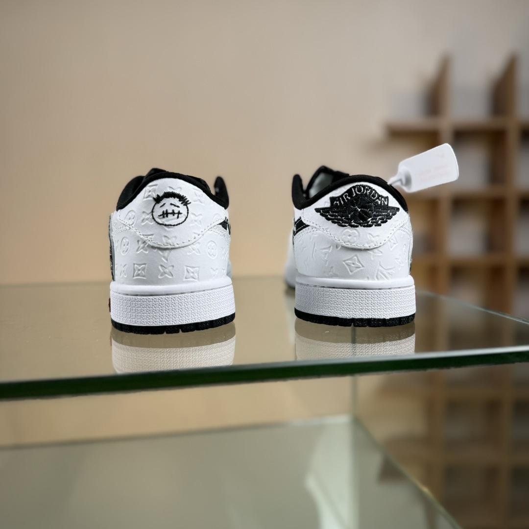 Nike Air Jordan 1 x Travis Scott AJ1倒勾 乔一倒钩 ‘DIY’定制 耐克 低帮文化篮球鞋 XS2025-077