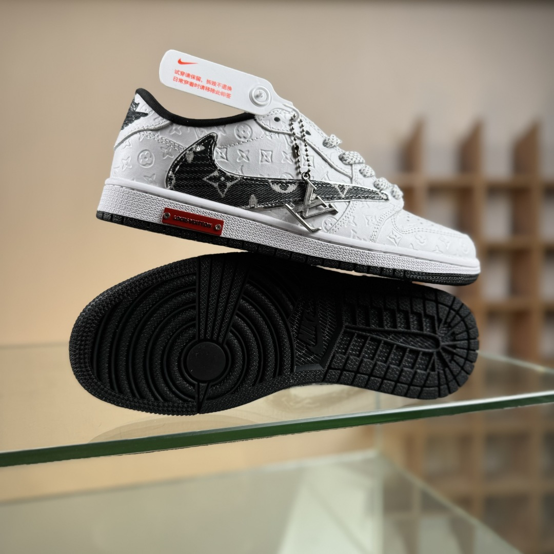 Nike Air Jordan 1 x Travis Scott AJ1倒勾 乔一倒钩 ‘DIY’定制 耐克 低帮文化篮球鞋 XS2025-077