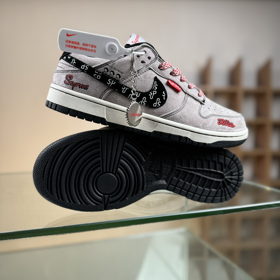Nike SB Dunk Low x Supreme 猪八灰红满天星 SD2025-001