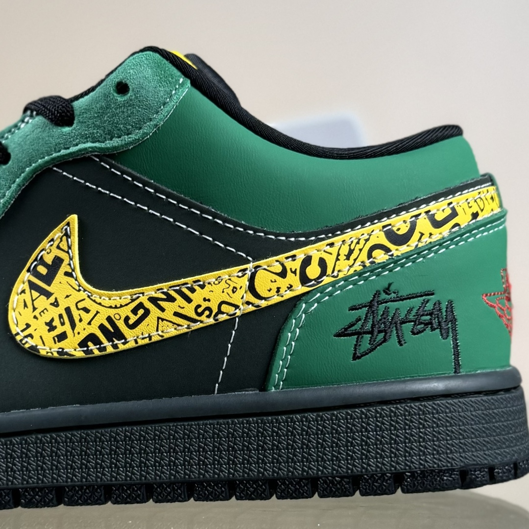 Nike Air Jordan 1 Low AJ1乔1低帮休闲板鞋 LR8888-011