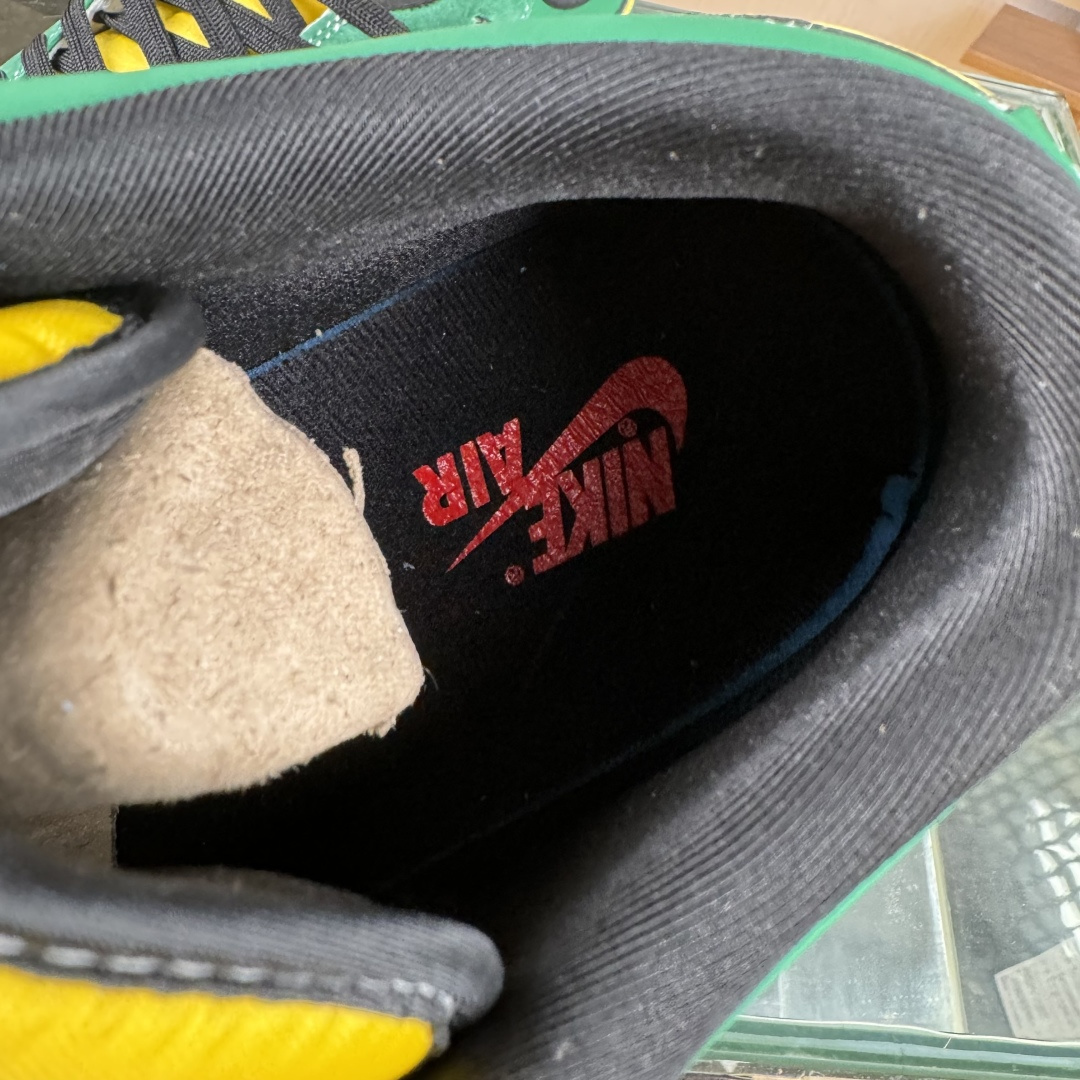 Nike Air Jordan 1 Low AJ1乔1低帮休闲板鞋 LR8888-011