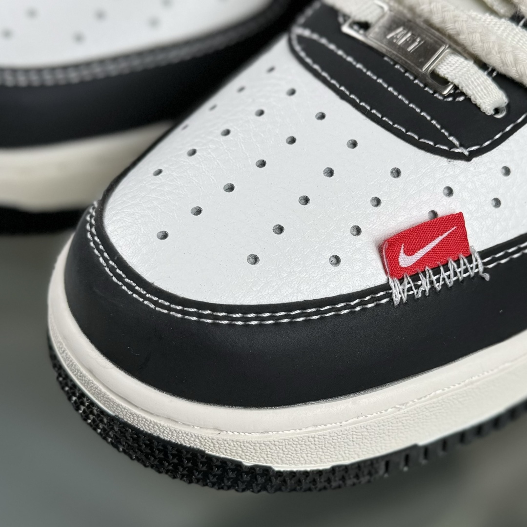 Nike Air Force 1 Low 07 x The North Face 黑白绑带 AM1588-017
