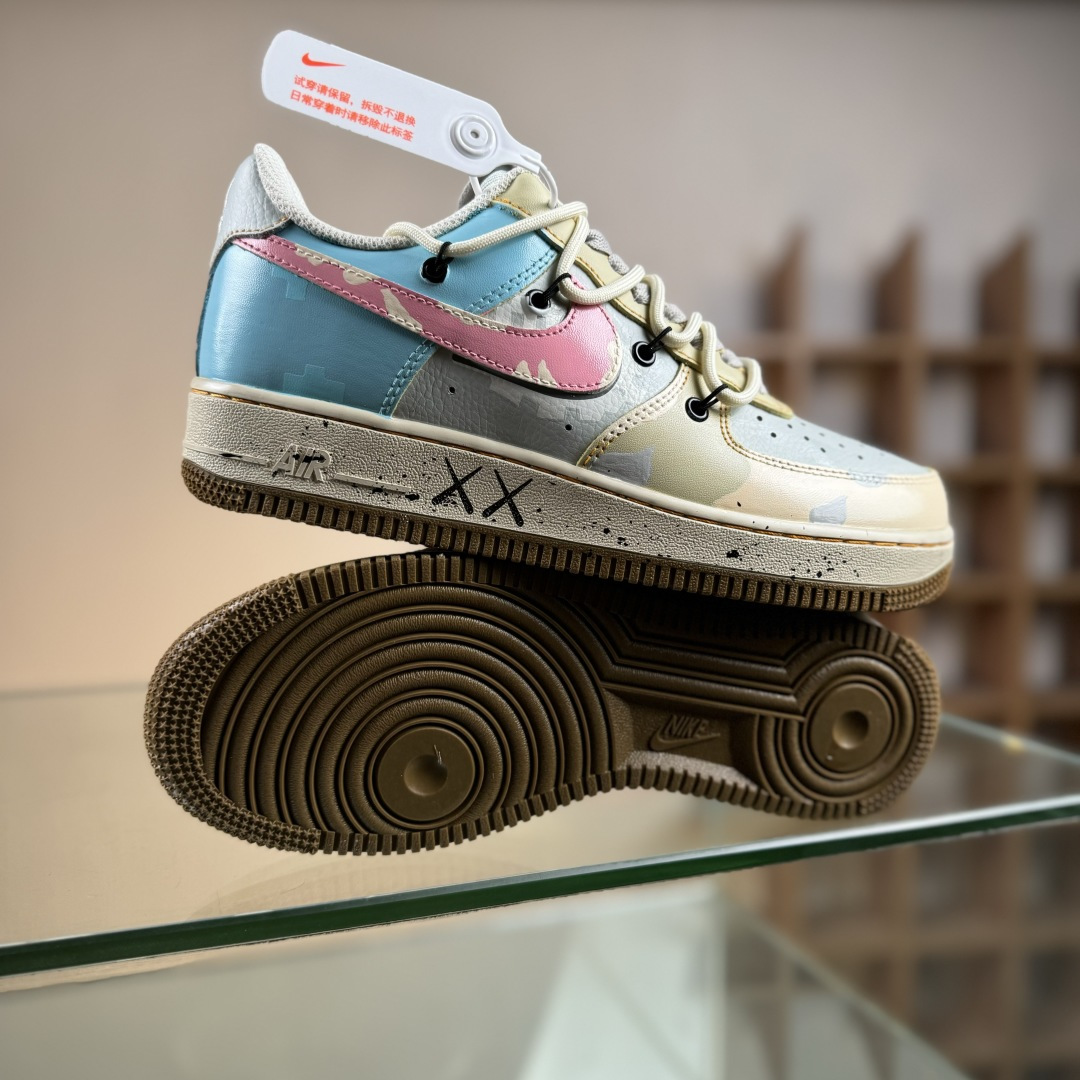 260 Nike Air Force 1 Low 07 x KAWS 棕灰绑带 KS6869-101