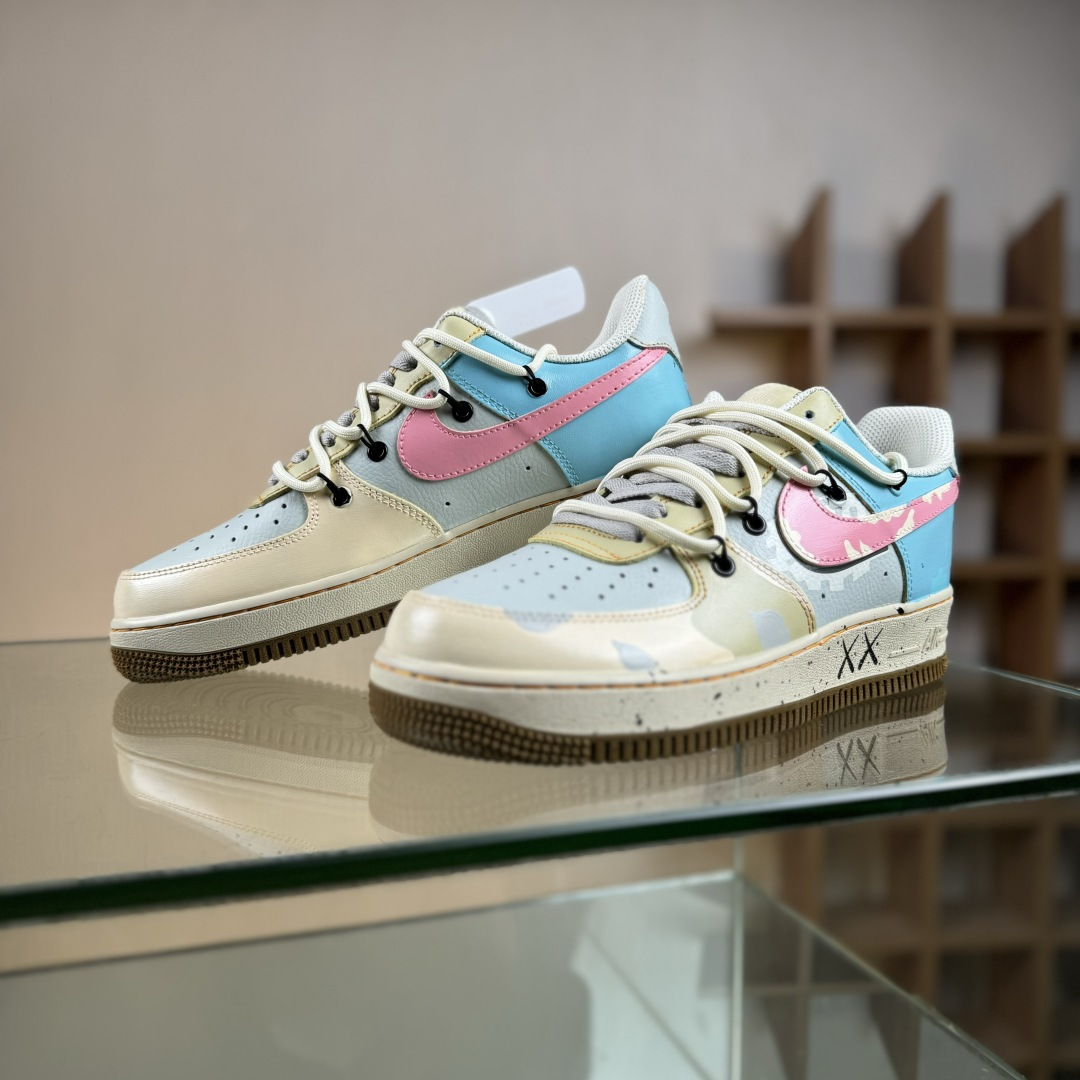 260 Nike Air Force 1 Low 07 x KAWS 棕灰绑带 KS6869-101